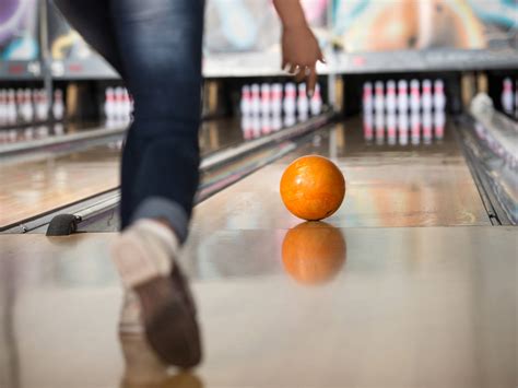 Boleras de Barcelona: los mejores lugares para jugar a bolos